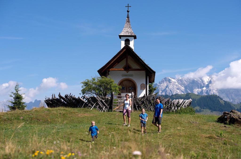 Bio-Bauernhof Reitmayrgut Goldegg Exterior photo